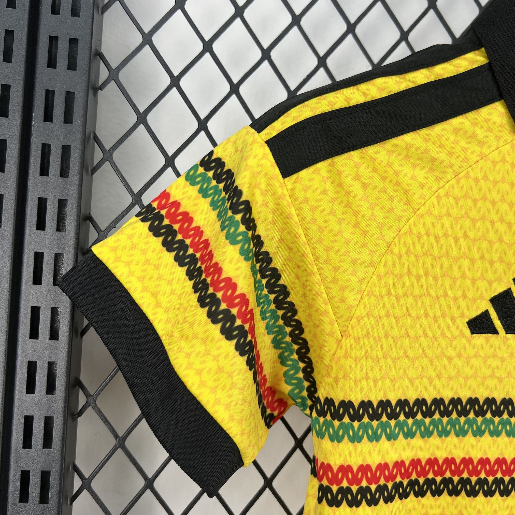 Jamaica Home Kids Kit back view