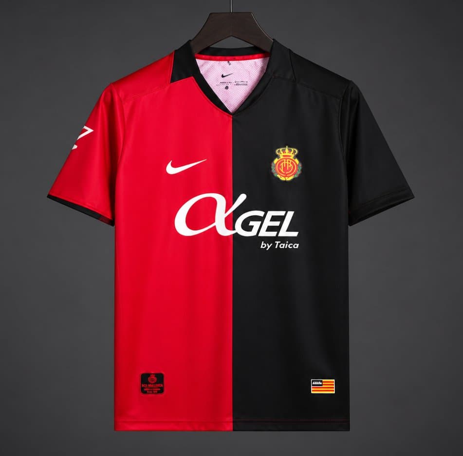 Mallorca Home Kit 26/27 front view