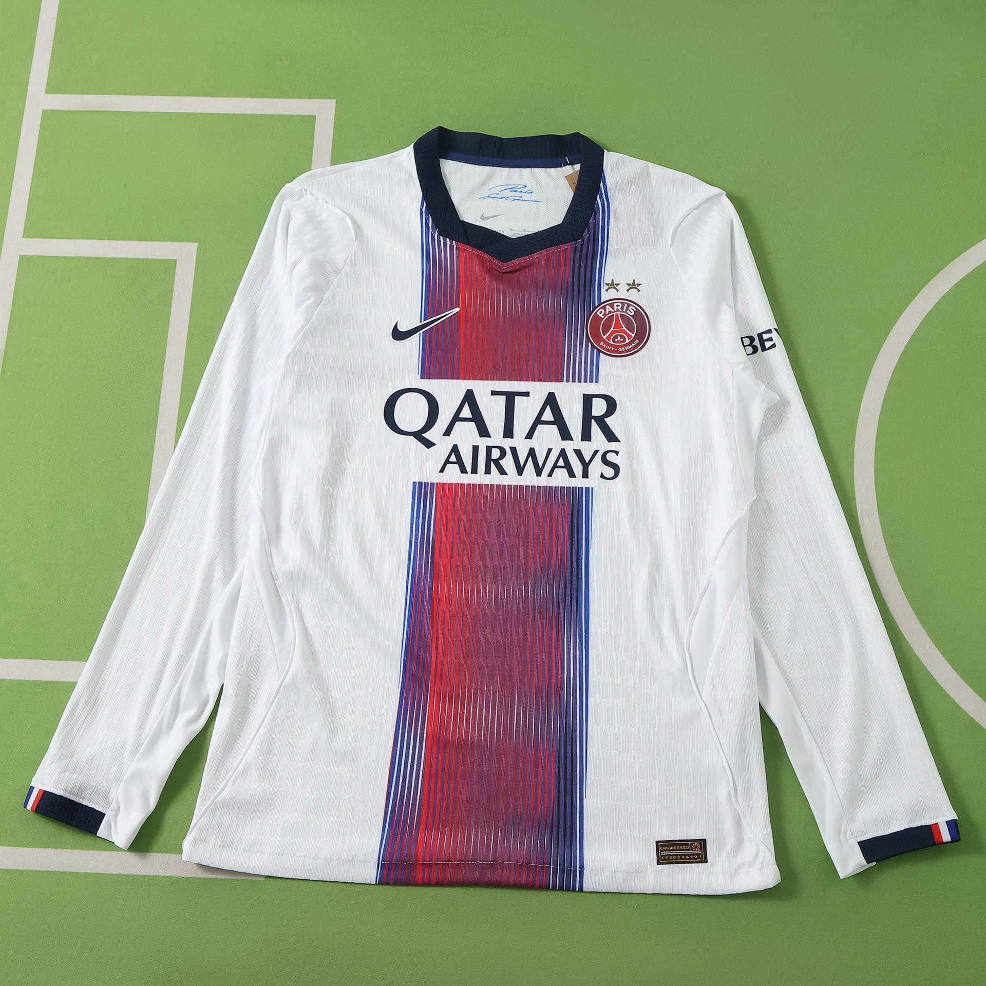 Paris Saint-Germain Away Long Sleeve 26/27 front view
