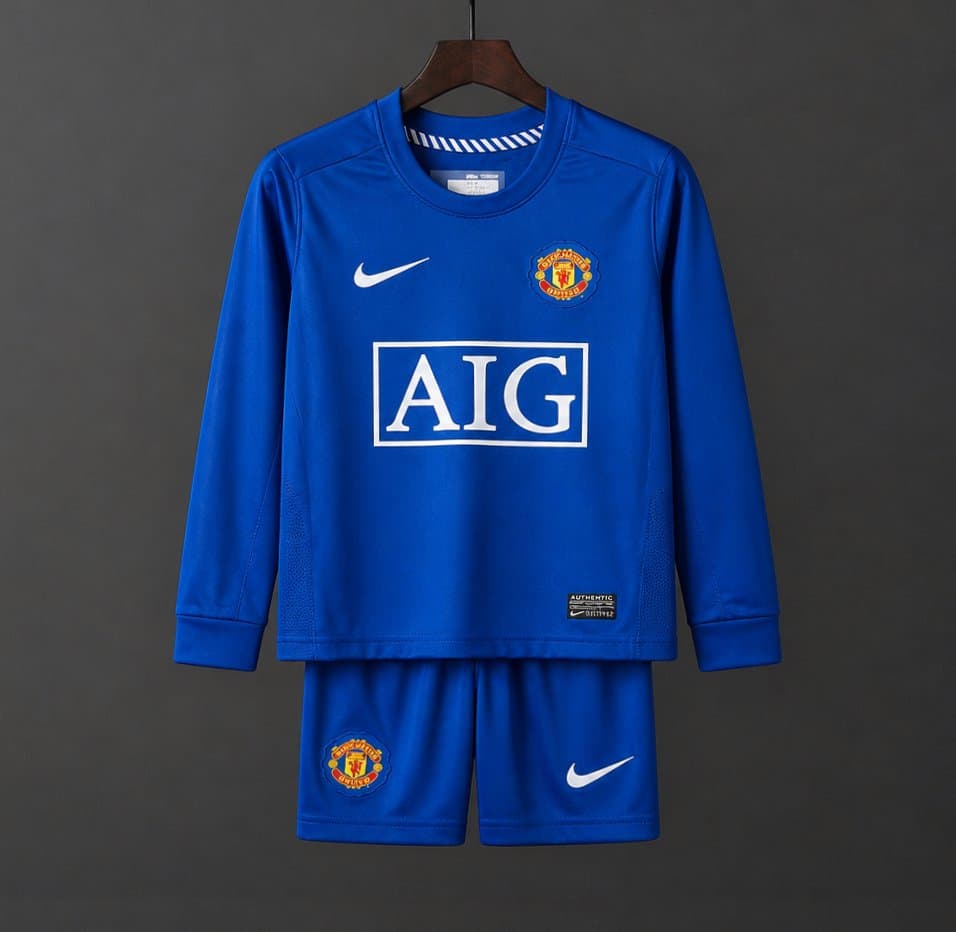 Manchester United 08/09 Retro Third Long Sleeve Kids Kit front view