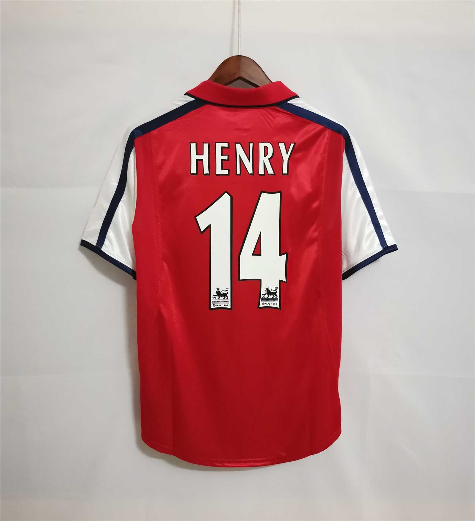 Arsenal 00/01 Home back view