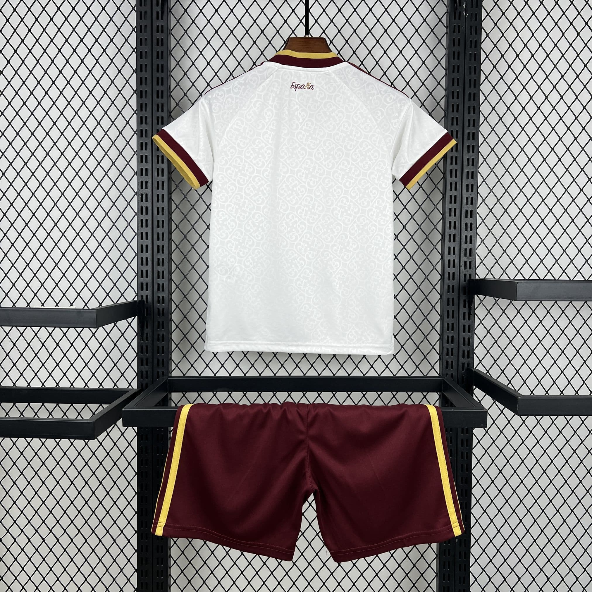 Spain Away Kids Kit back view