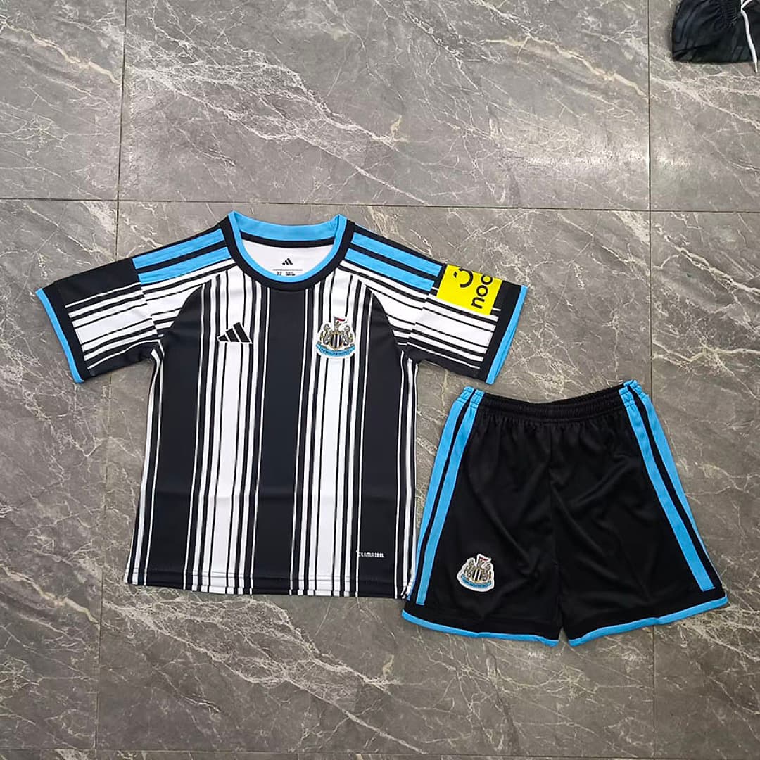 Newcastle United Home Kids Kit 26/27 front view