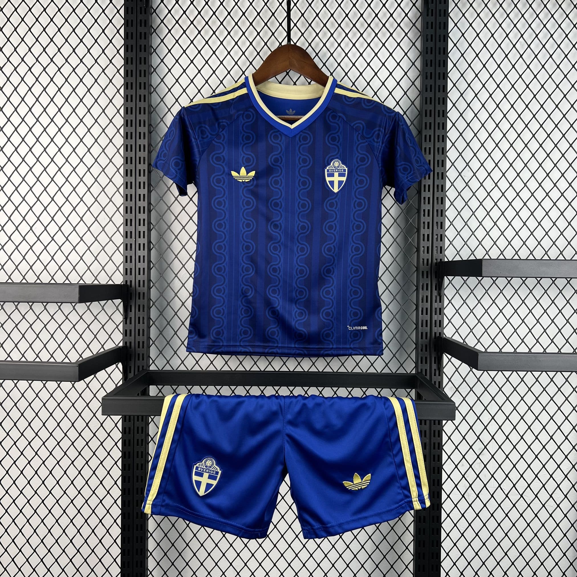Sweden Away Kit Kids front view