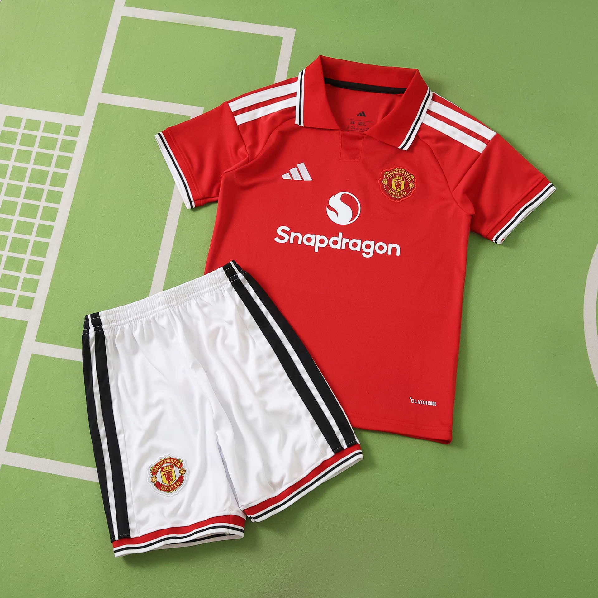 Manchester United Home Kids Kit 26/27 front view