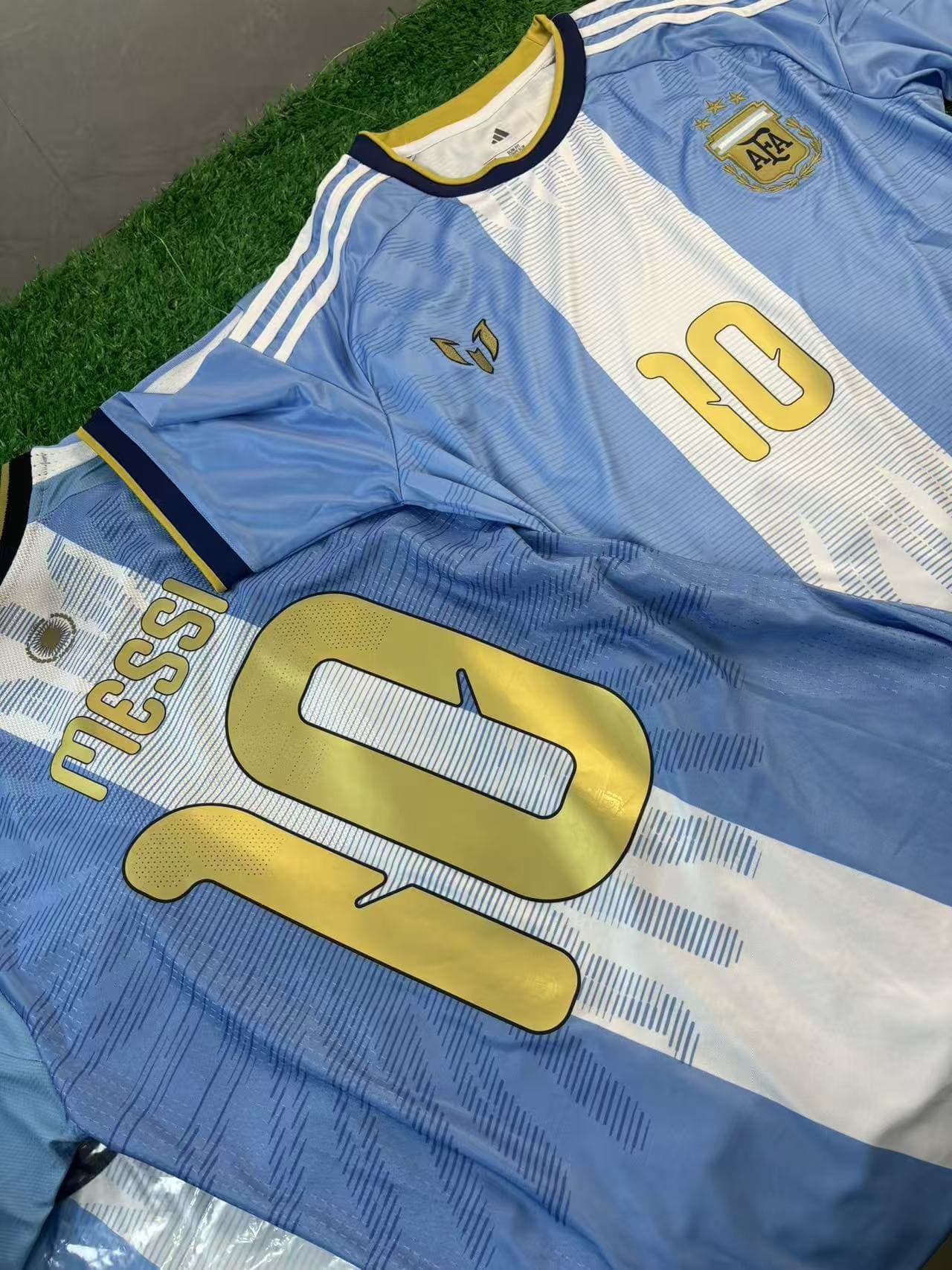 Argentina 26/27 Home Jersey - Messi Farewell Edition detail view
