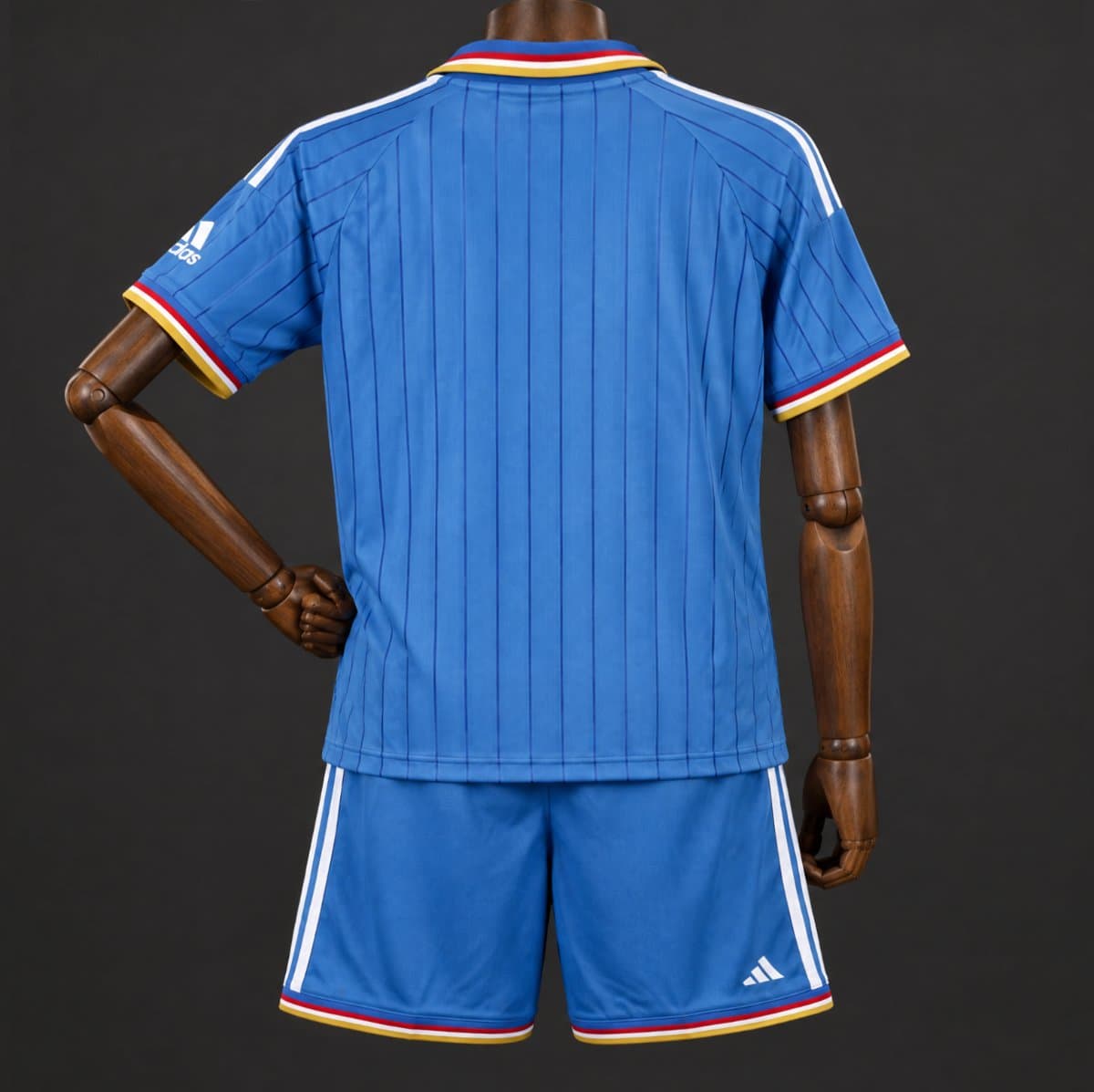 Como Home Kids Kit 26/27 back view