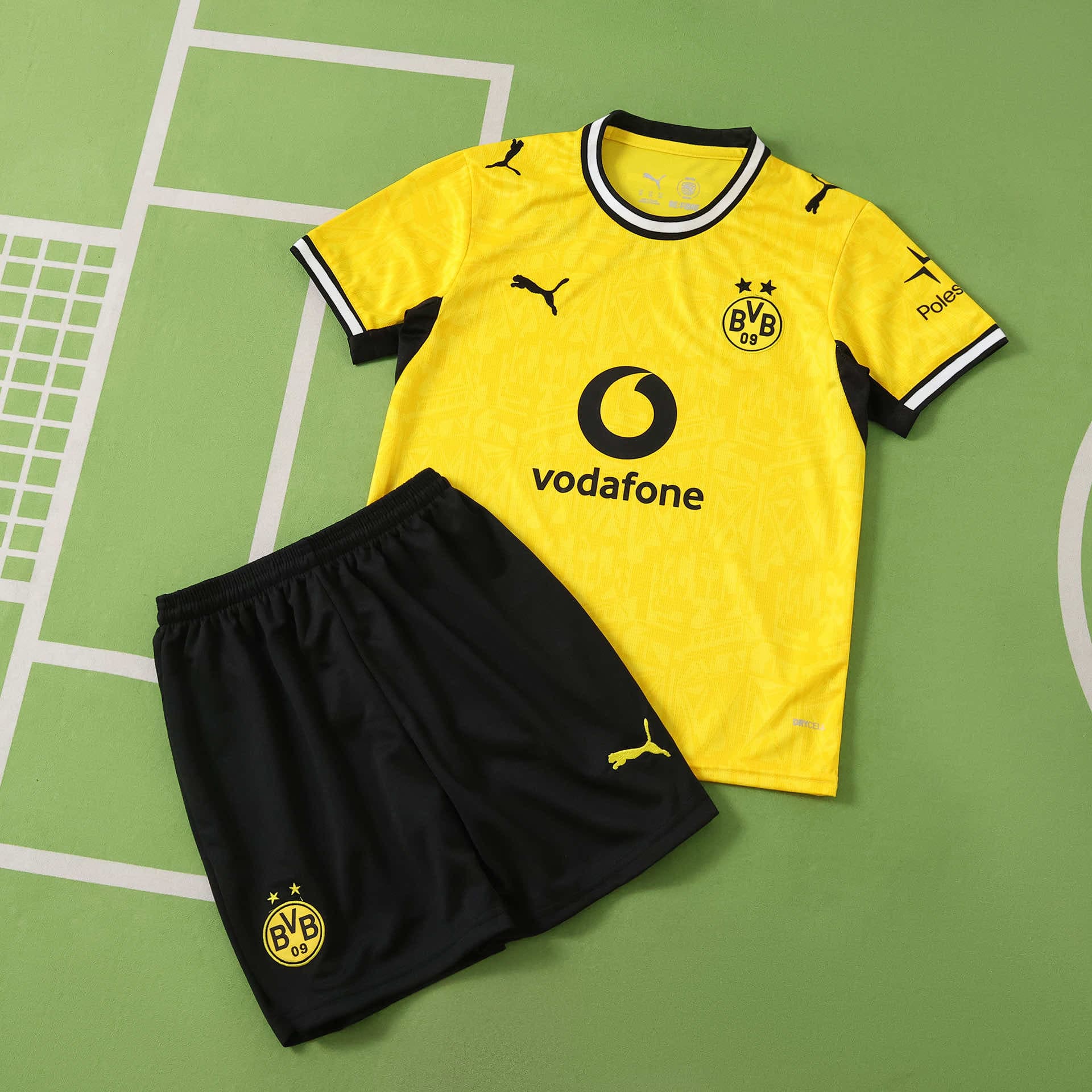Borussia Dortmund Home Kids Kit front view