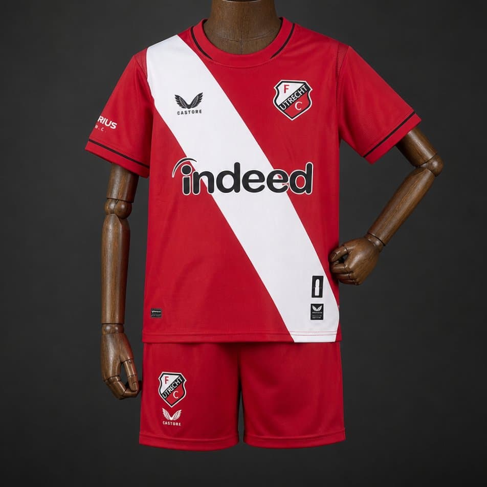 FC Utrecht Home Kids Kit 26/27 front view