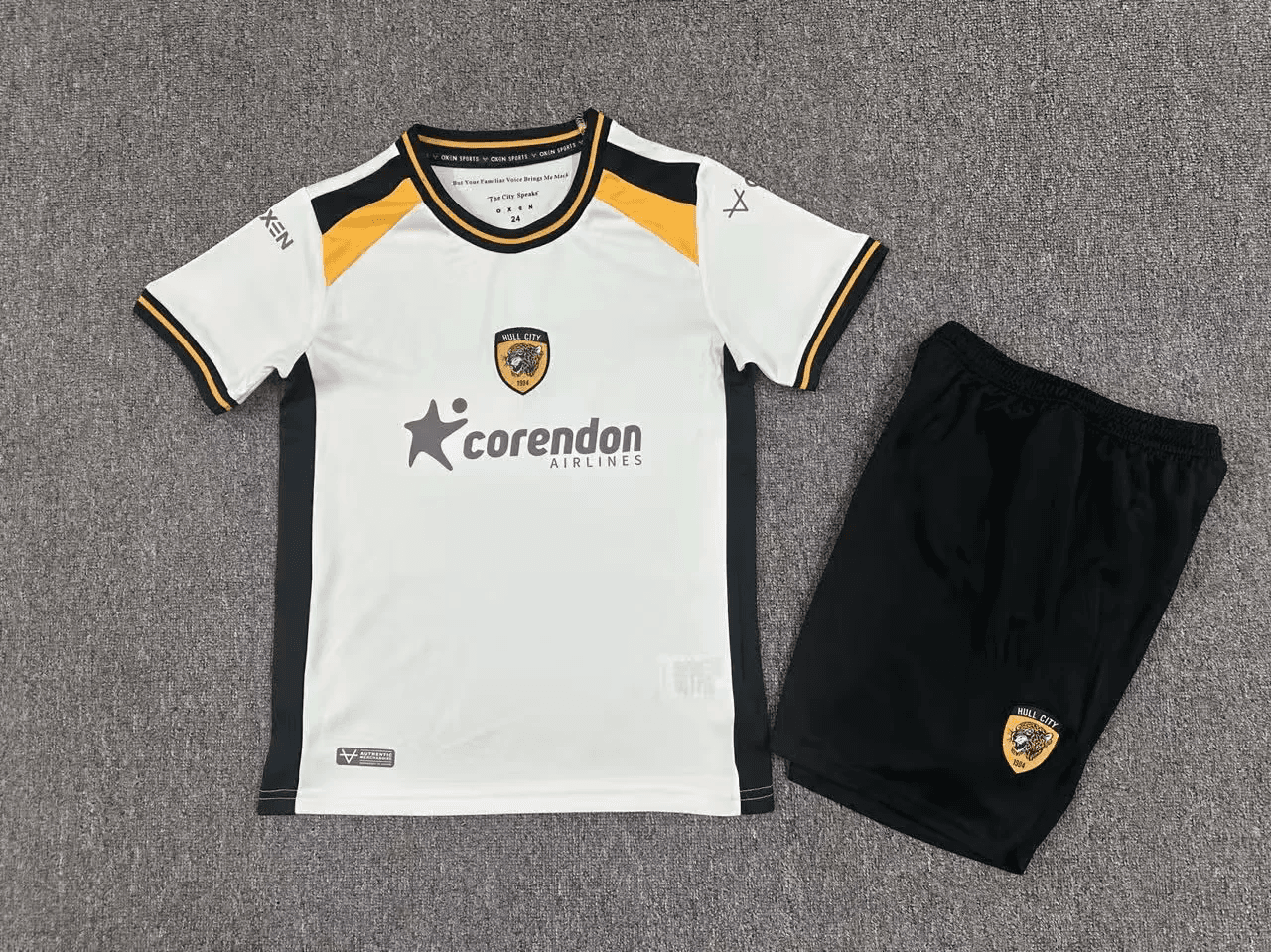 Hull City Away Kids Kit 26/27 front view
