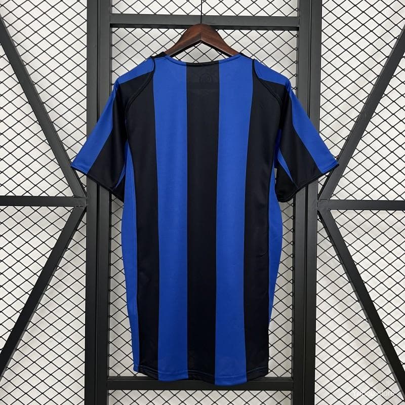 Retro Inter Milan Men's (Home) Jersey 04/05 back view