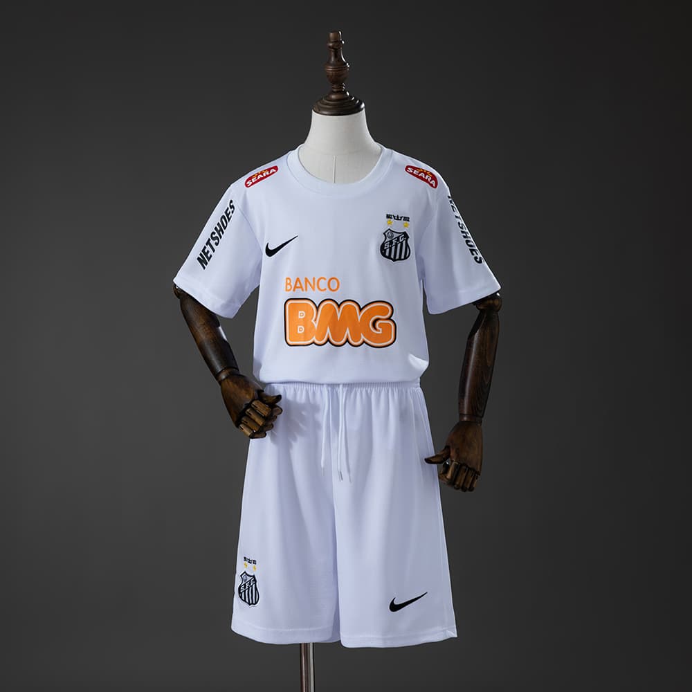 Santos 11/12 Retro Home Kids Kit front view