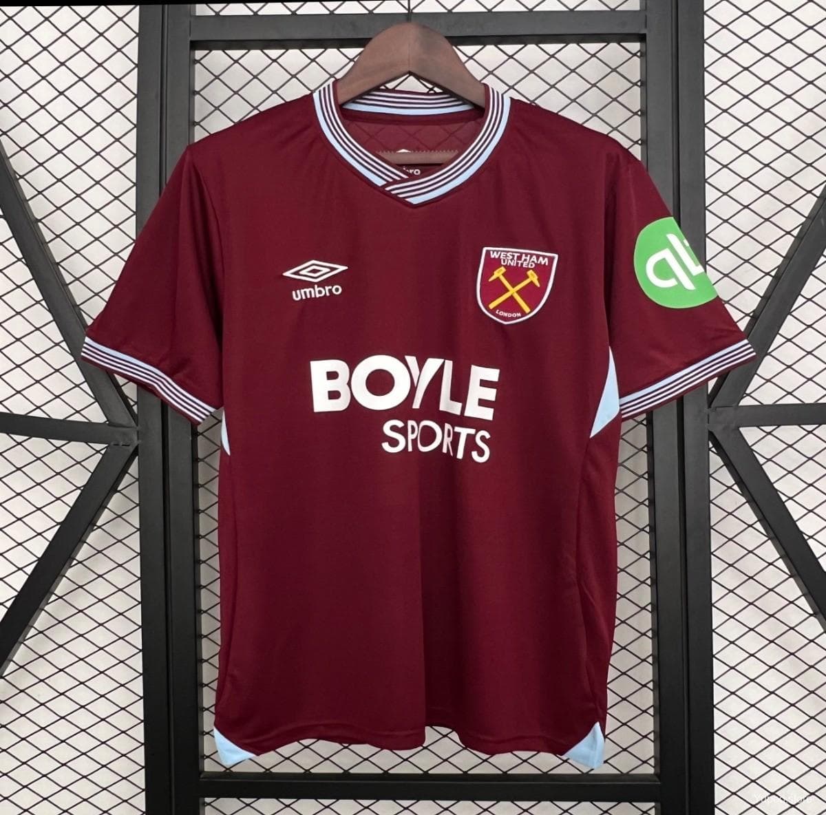 West Ham Men's Jersey (Home) 25/26 front view